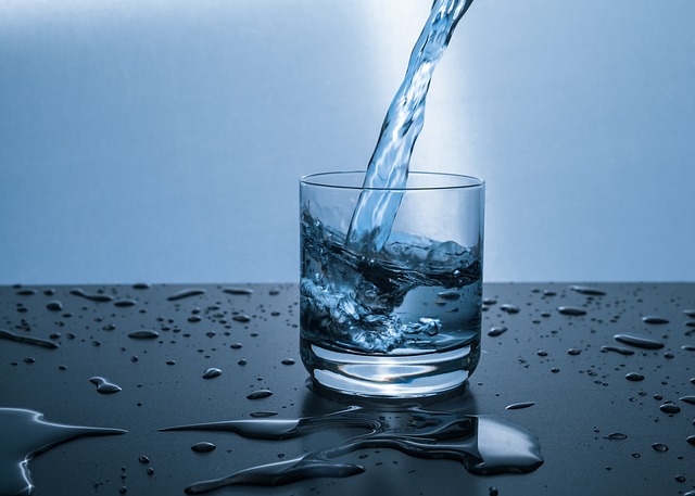 Glass med vann